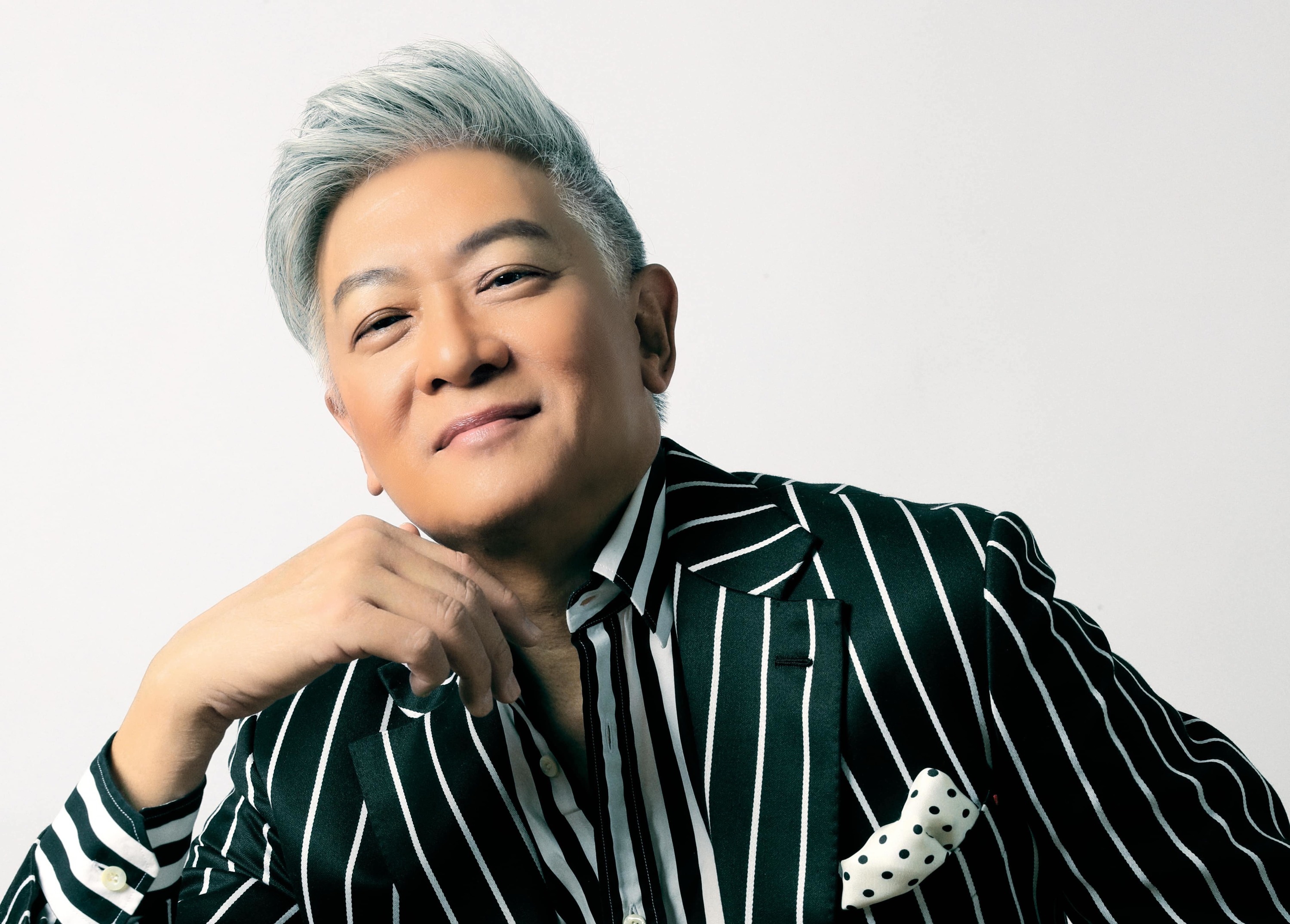 Dick Lee's 50th anniversary concert celebrates five decades of
