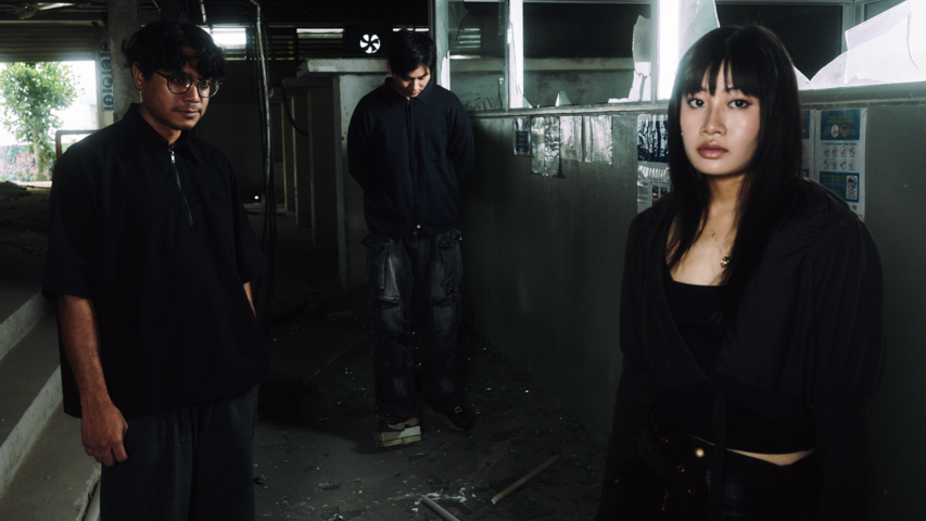 Gnaw unpack catharsis, idolatry & burnout on feverish debut EP 'Inside a Machine That’s Glistening'