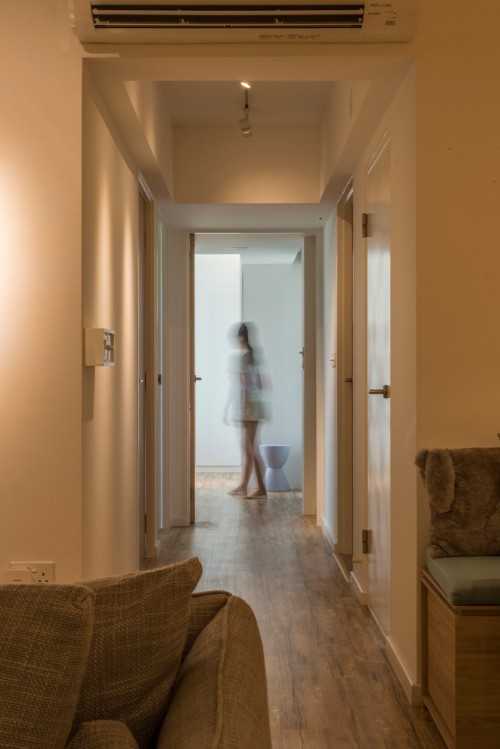 Eclectic Hallway at Design & Build: New HDB @ Sumang Link (Eclectic)
