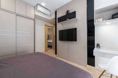 Contemporary at H2O Residences
