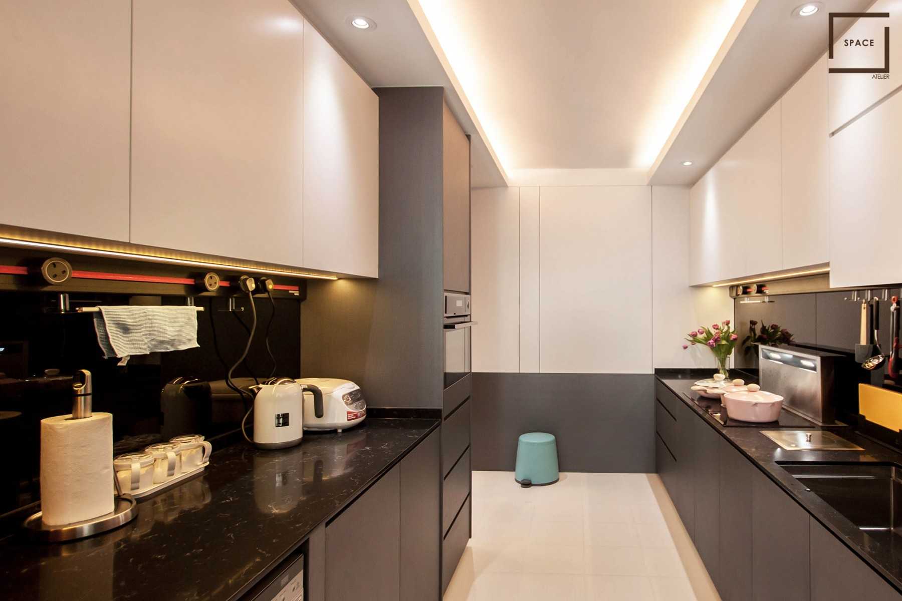 Modern Kitchen with Kitchen Window and Cupboard