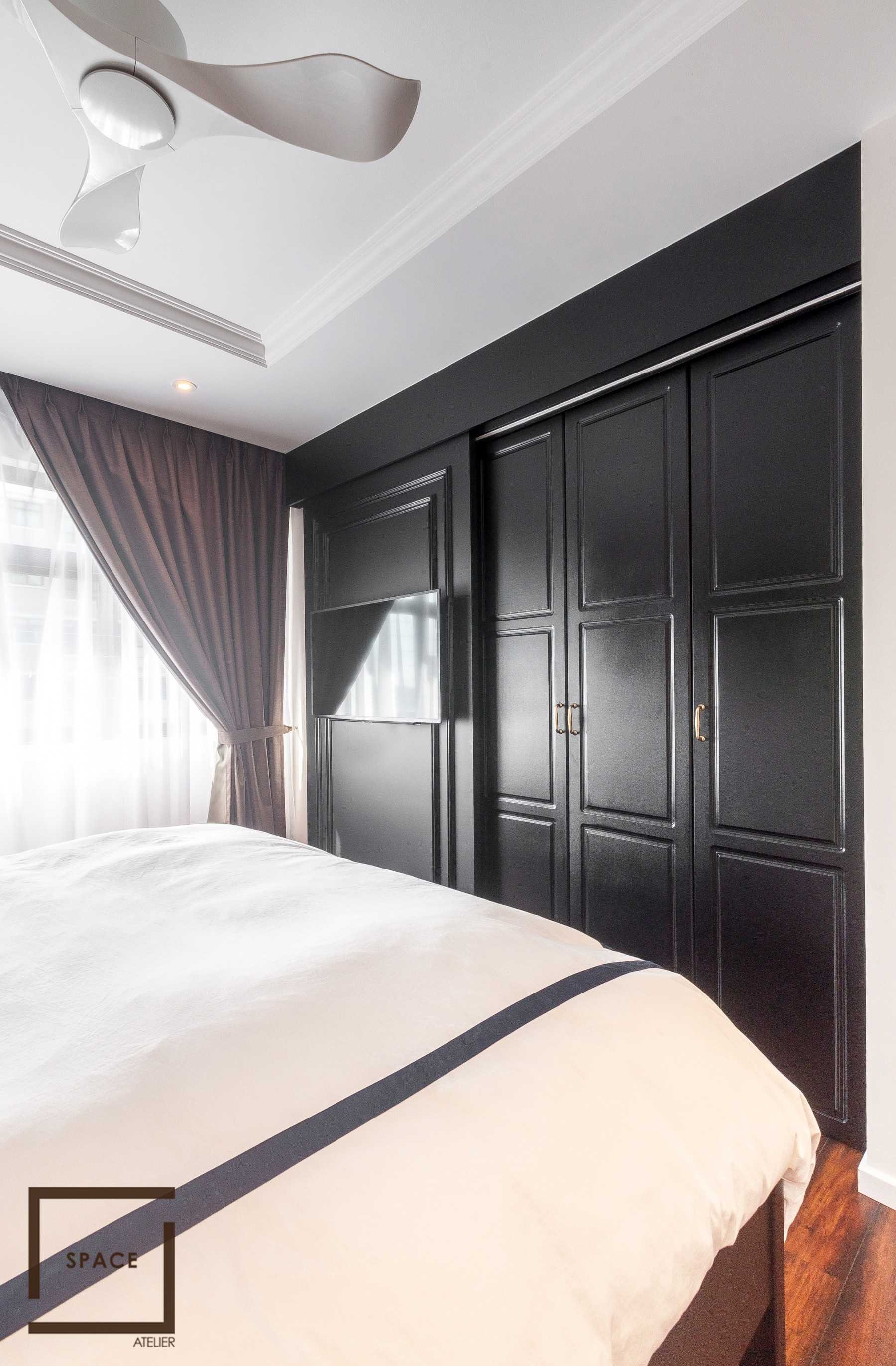 Modern Bedroom with Wardrobe and Sliding Wardrobe