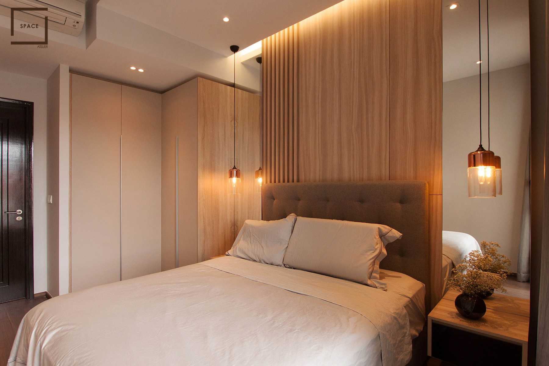 Contemporary Bedroom with Bedside Table and Queen Bed
