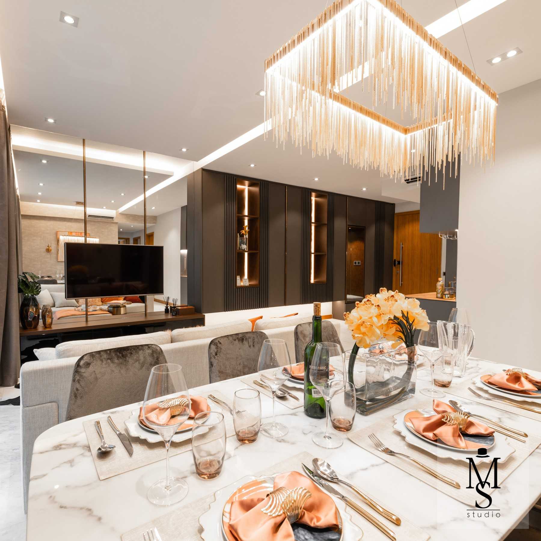 Modern Dining Room with Chandelier and Downlights