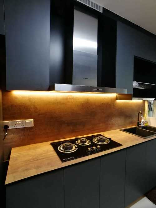 Transitional Kitchen at 293A Bukit batok Street 21