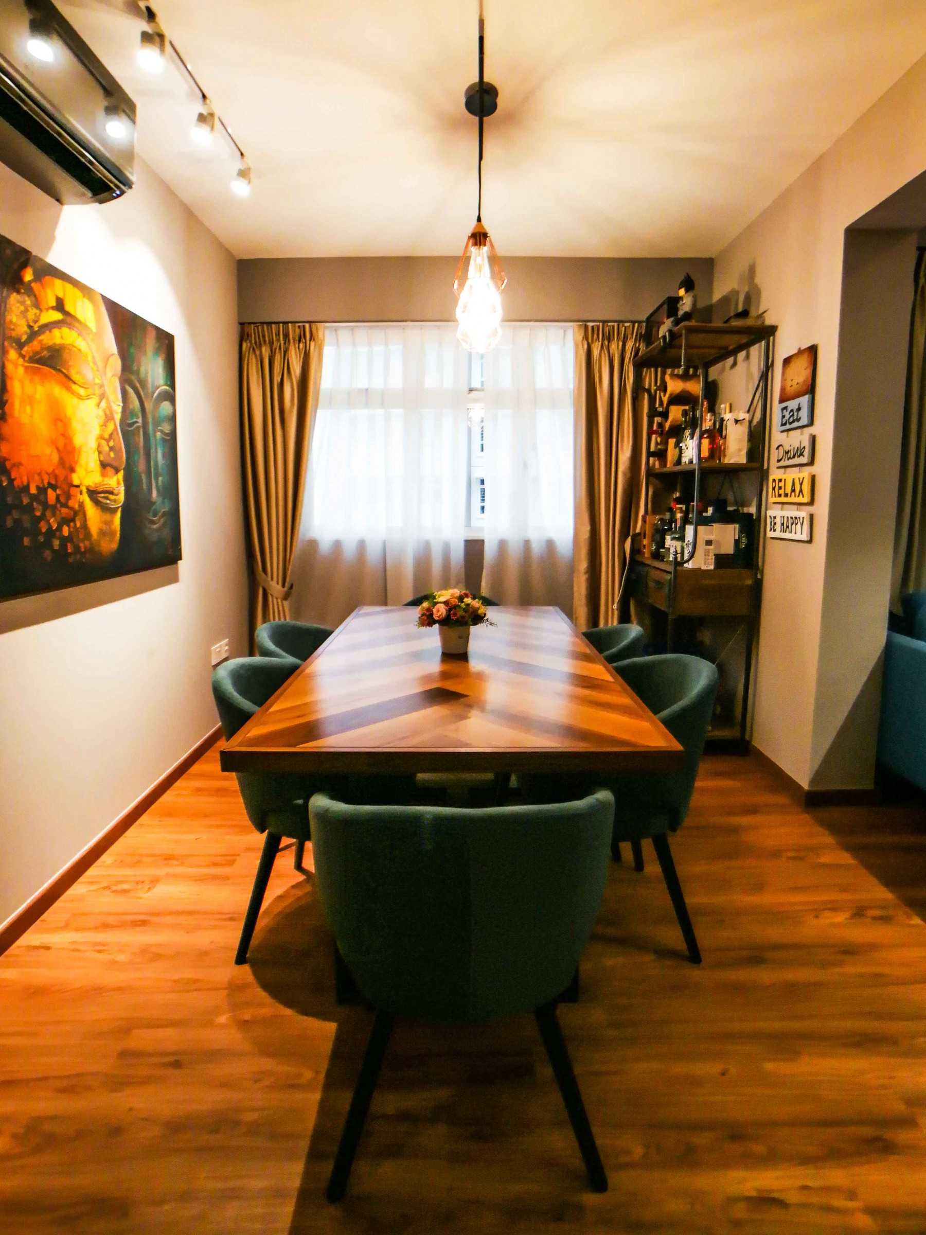 Transitional Dining Room with Bookshelf and Vinyl Flooring