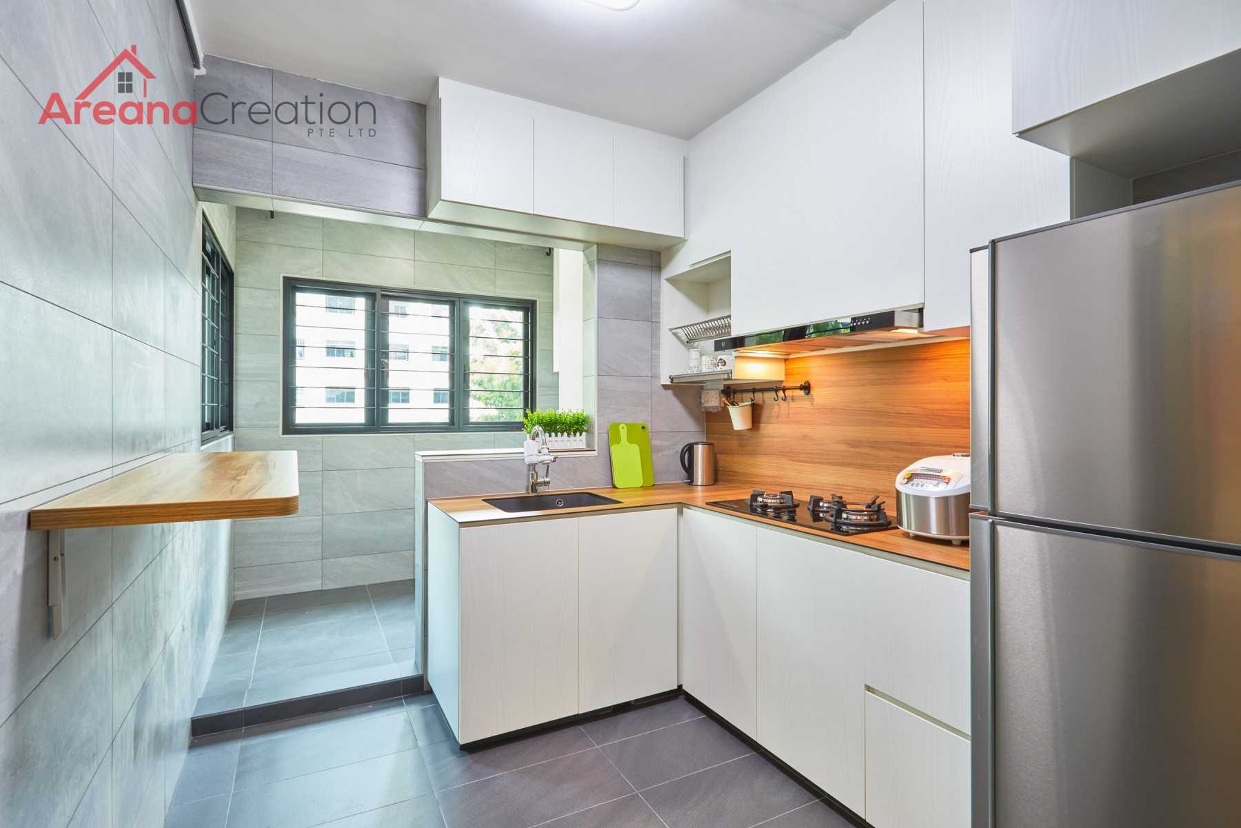 Scandinavian Kitchen with Homogeneous Tiles and Wood Flooring