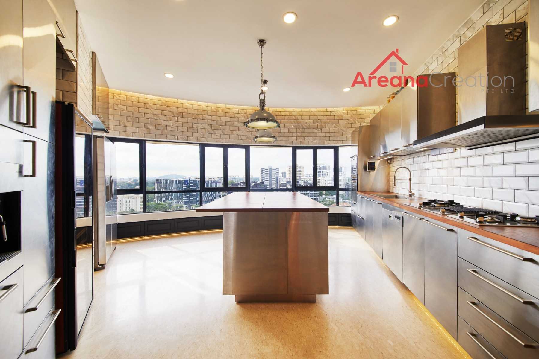 Vintage Kitchen with Wood Flooring and Open Kitchen