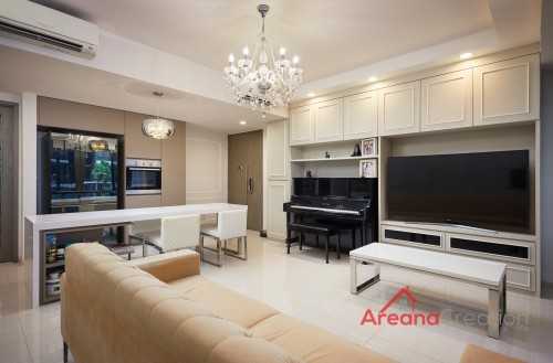 Modern Living Room at Belle Waters