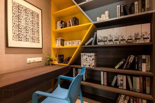 Contemporary Home Office at Roots Condo @ Transit Road