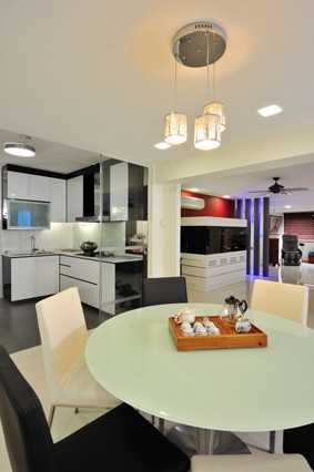 Contemporary at 21. HDB EA IN NORTH AREA