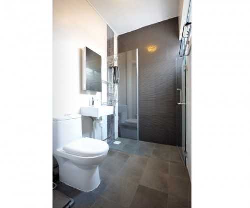 Contemporary at 22. RESALE HDB FLAT AT JURONG WEST