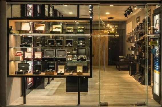 Vintage style retail Design