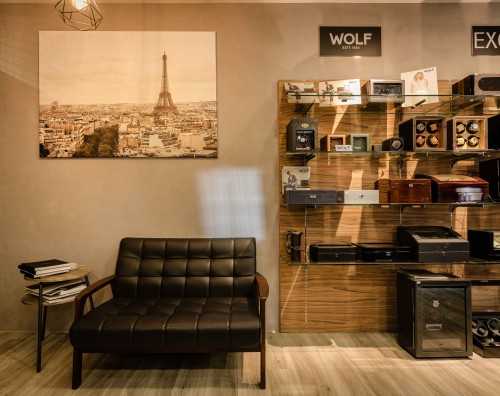 Vintage at Vintage style retail Design