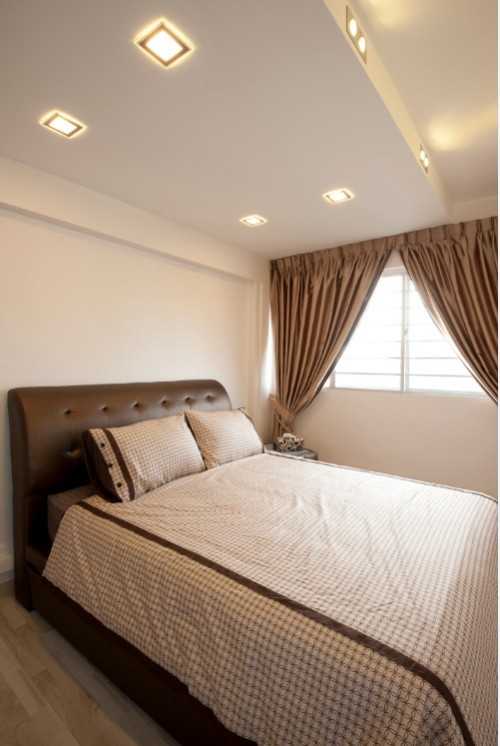 Scandinavian at 27. HDB 5-Room Point Block at Kent Road