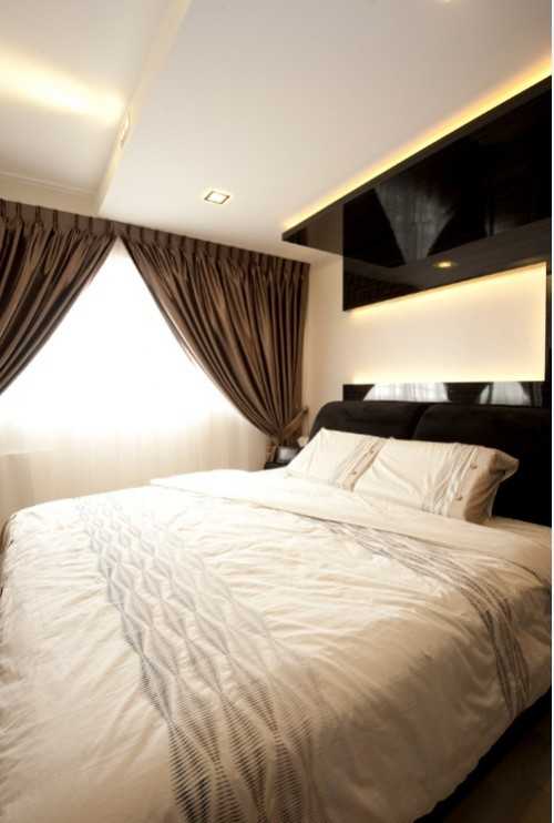 Scandinavian at 27. HDB 5-Room Point Block at Kent Road