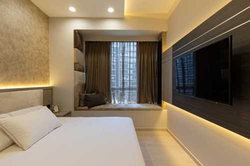 Contemporary Bedroom at 139 Pasir Ris Grove
