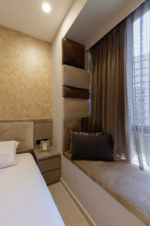 Contemporary Bedroom at 139 Pasir Ris Grove