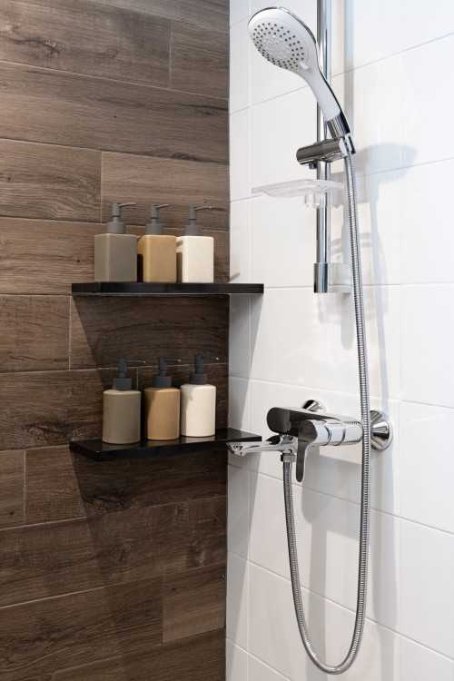 Modern Bathroom at Bukit Batok West Avenue 6