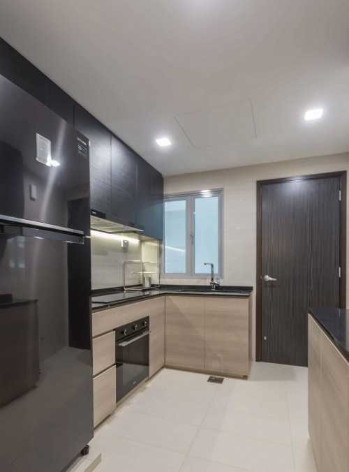 Minimalist Kitchen at the alcove