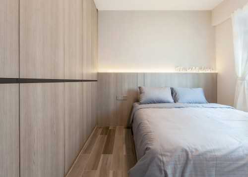 Contemporary Bedroom at Bukit Batok West Avenue 6