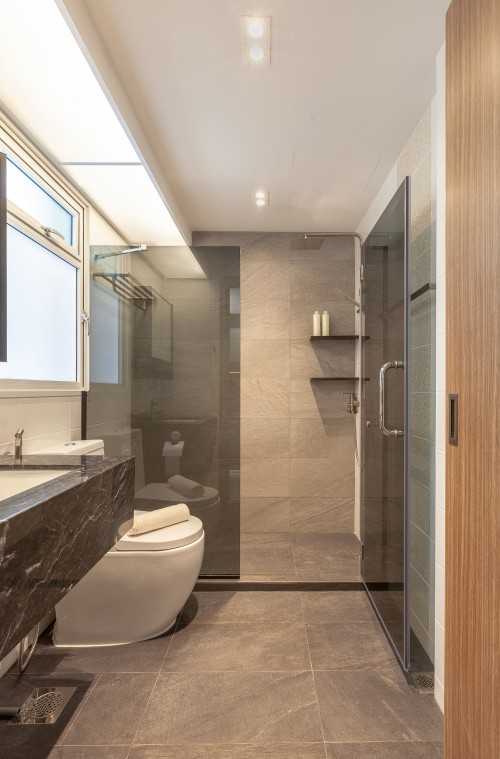 Contemporary Bathroom at Bukit Batok West Avenue 6