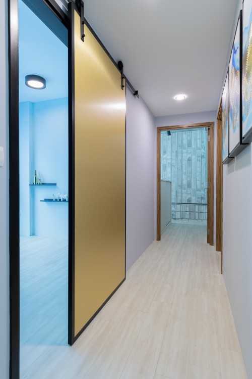 Minimalist Entryway at The Canopy