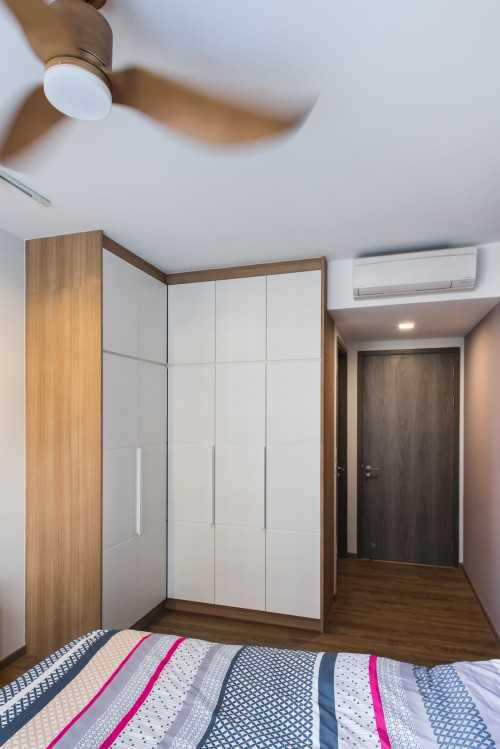 Modern at 45. A highly modern where the interior design provides comfort and utility alike at Lush Acres Condo