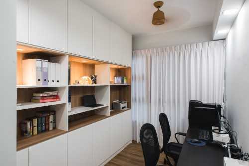 Modern at 45. A highly modern where the interior design provides comfort and utility alike at Lush Acres Condo