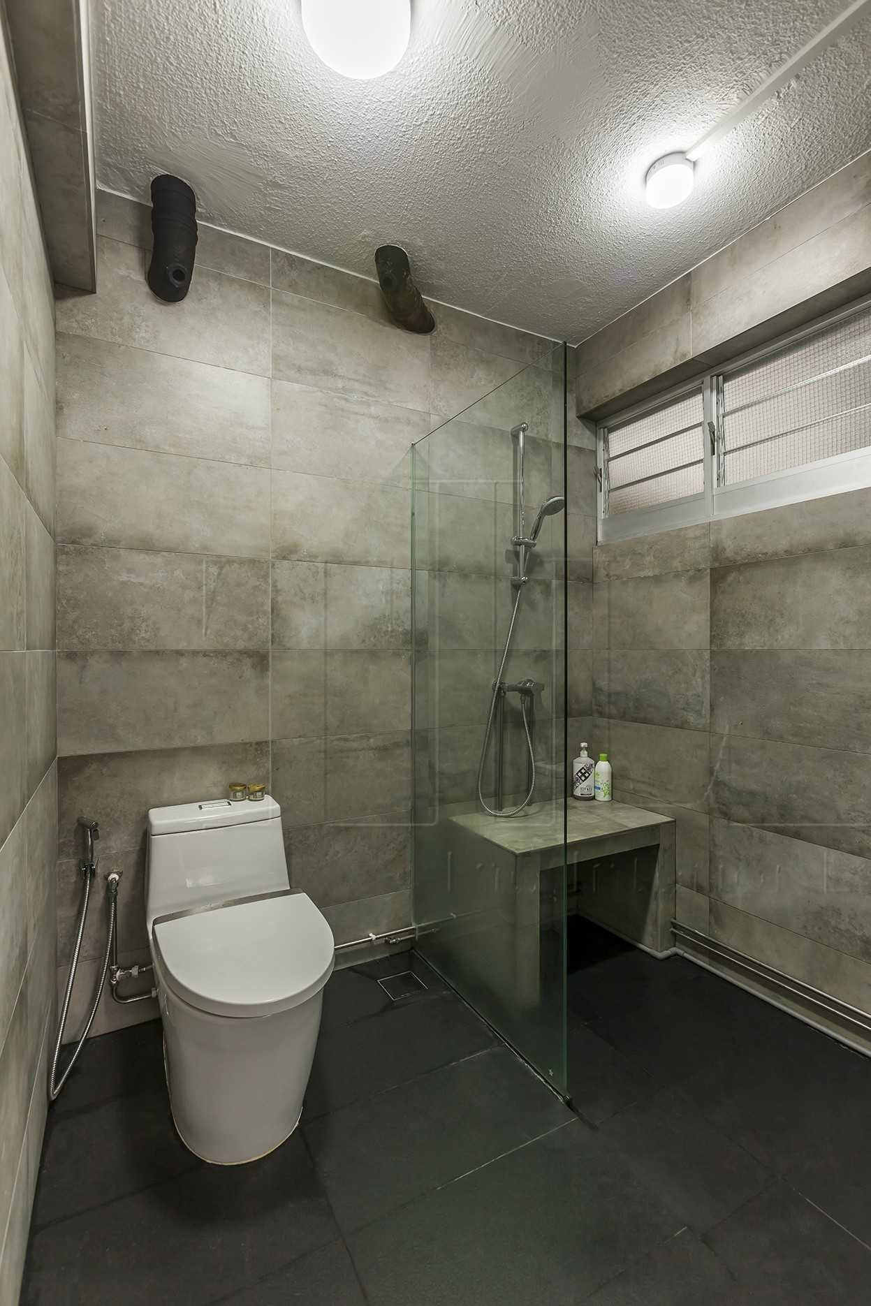 Contemporary Bathroom with Shower Screen and Showers