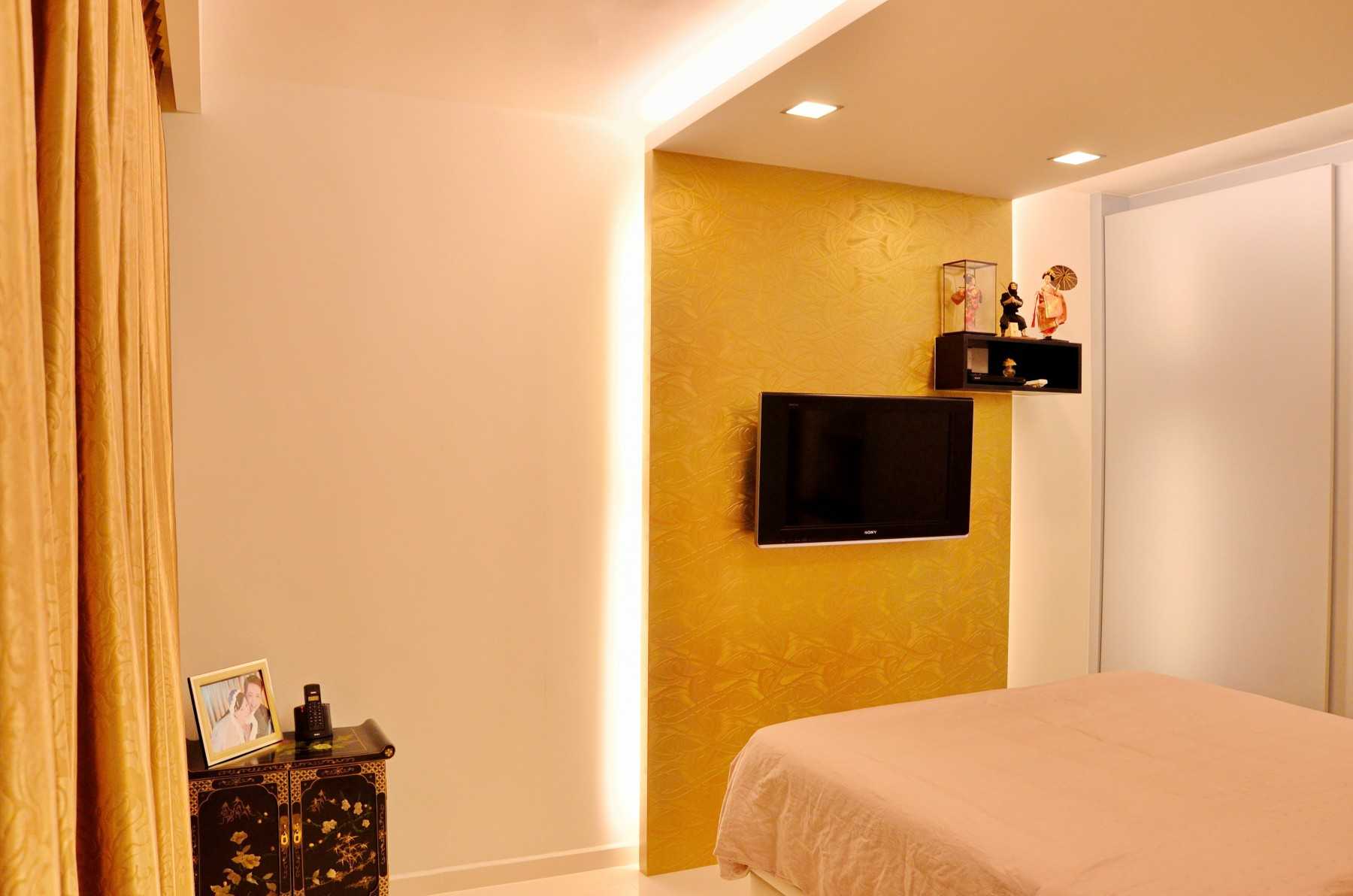Modern Bedroom with Homogeneous Tiles and Feature Wall