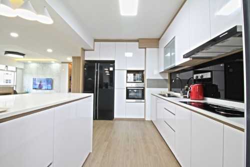 Scandinavian Kitchen at Woodlands Drive 73