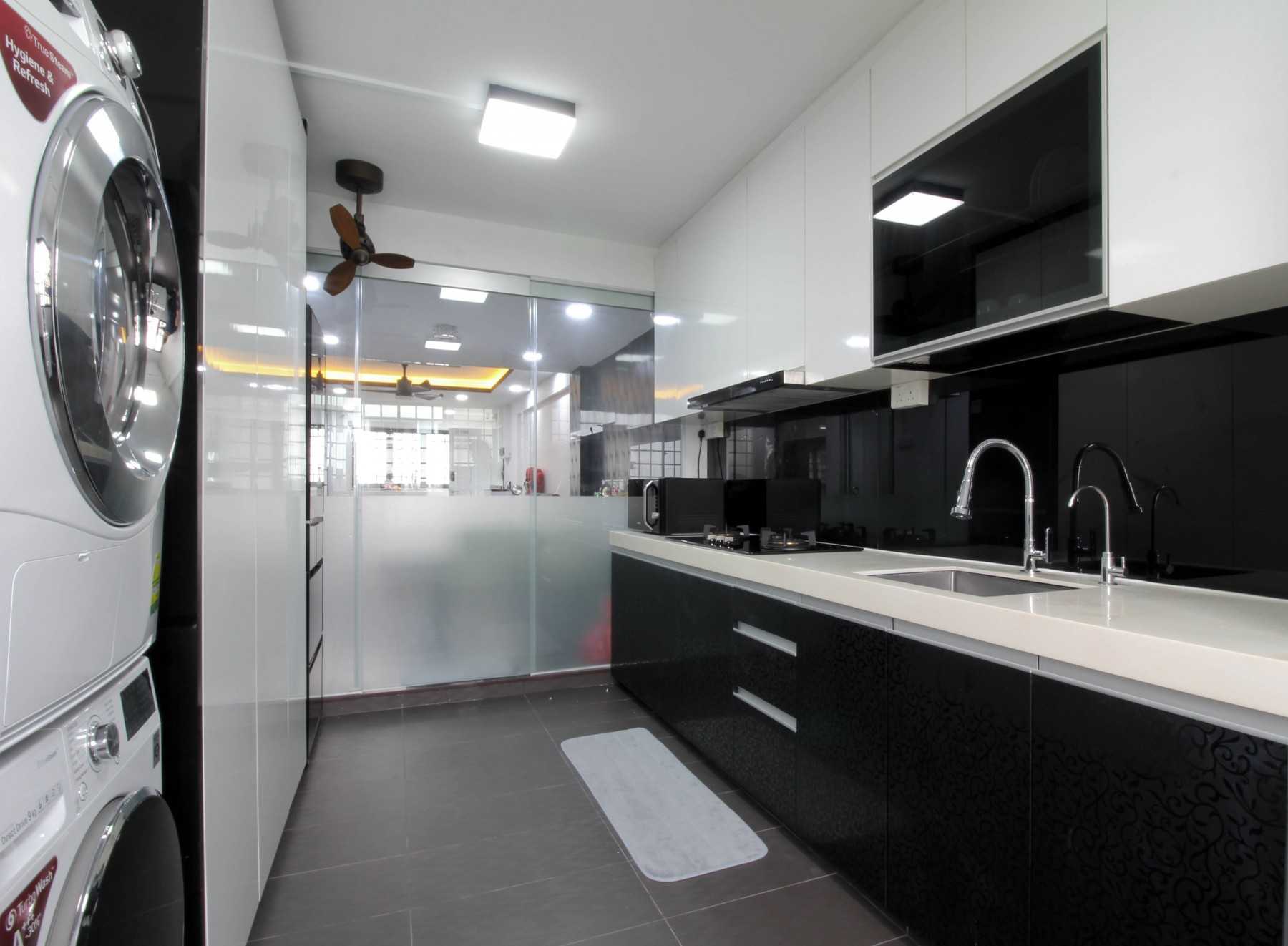 Modern Kitchen with Countertop and Washing Machine