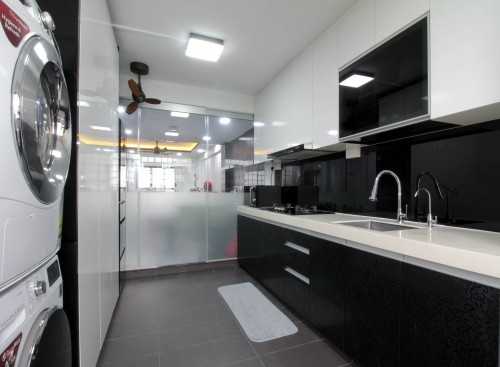 Modern Kitchen at Ang Mo Kio Avenue 10