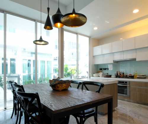 Contemporary Dining Room at Cabana at Sunrise Terrace