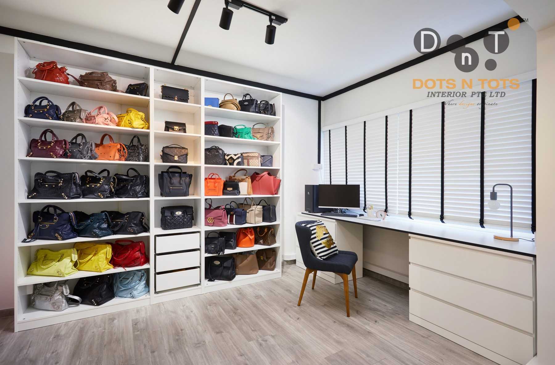 Industrial Walk-in Wardrobe with Mirror and Wardrobe