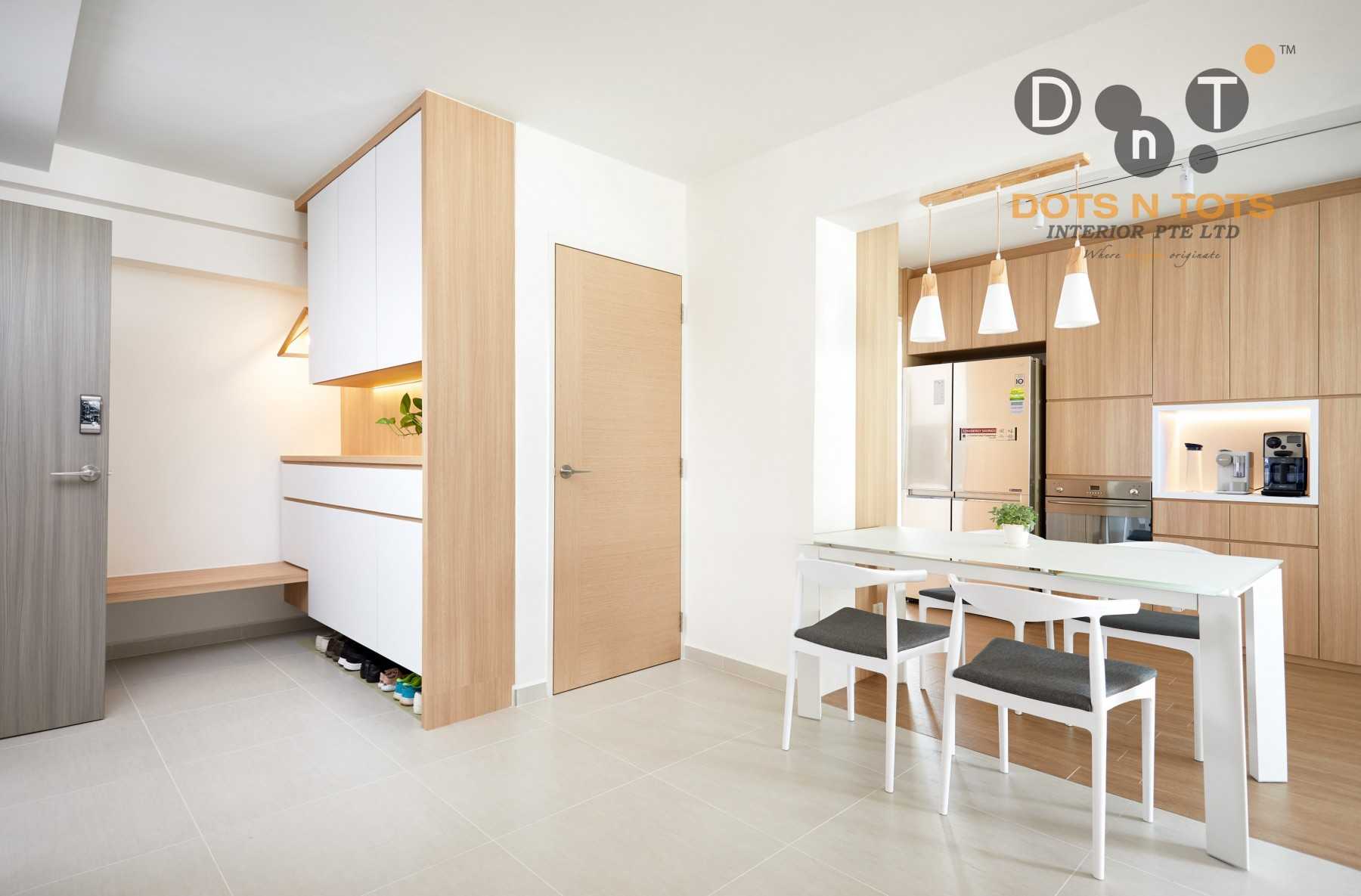 Minimalist Dining Room with Cove Lighting and Dining Table