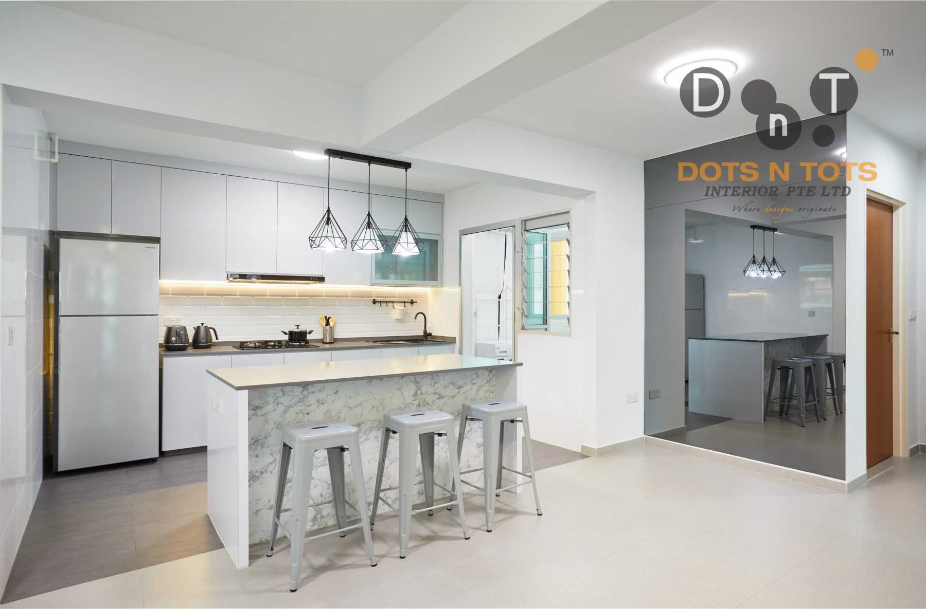 Scandinavian Kitchen with Open Kitchen and Kitchen Backsplash