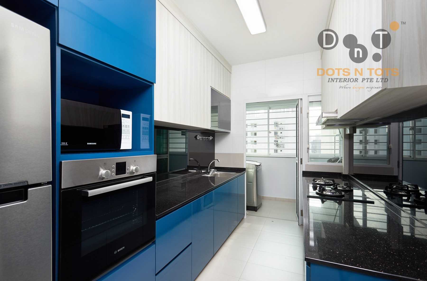 Minimalist Kitchen with Wood Flooring and Kitchen Window
