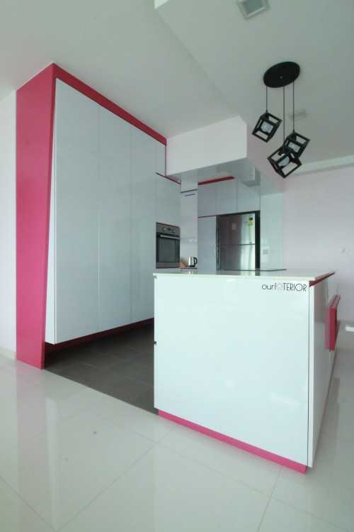 Minimalist Kitchen at Fernvale Lea