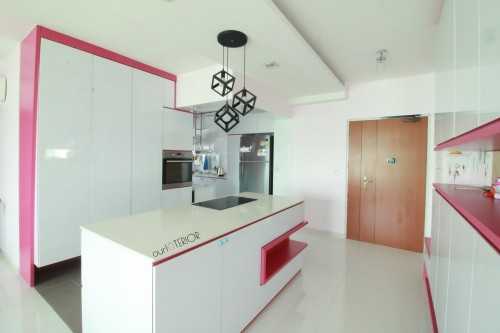 Minimalist Kitchen at Fernvale Lea
