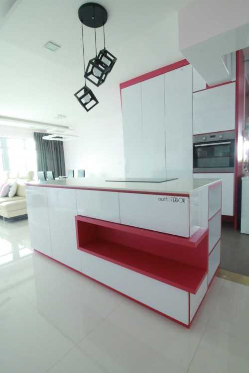 Minimalist Kitchen at Fernvale Lea