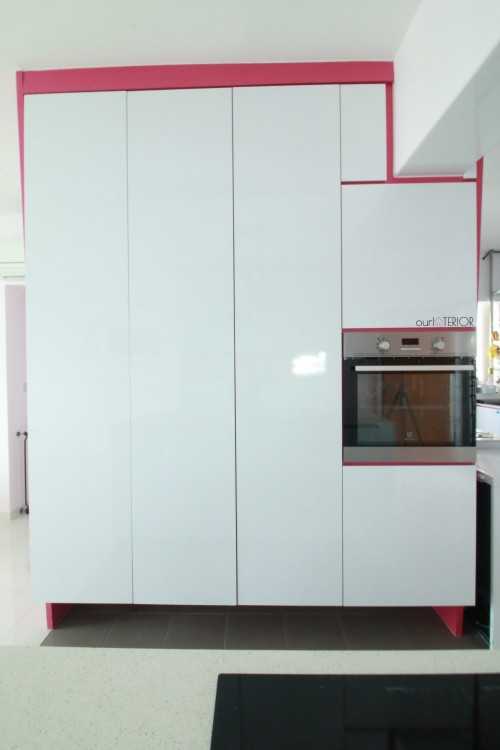 Minimalist Kitchen at Fernvale Lea