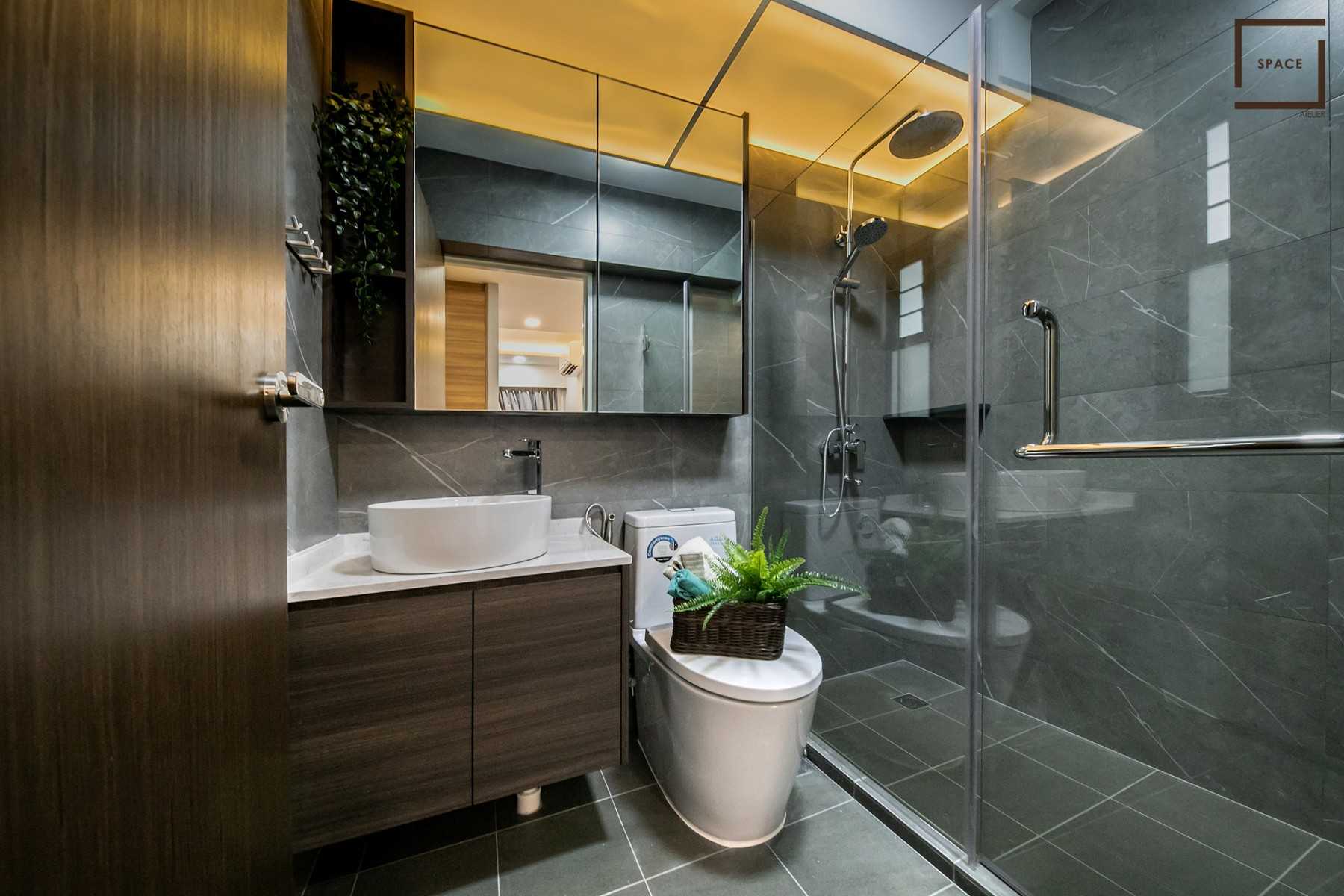 Scandinavian Bathroom with Shower Screen and Rainshower