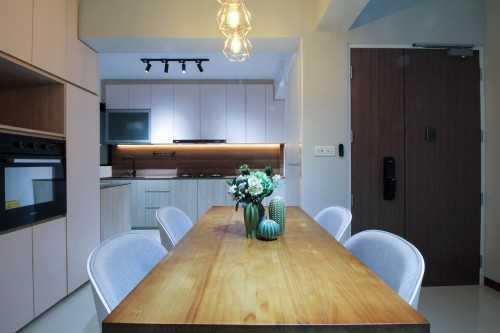 Contemporary Dining Room at Tampines Street 61