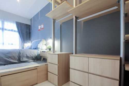 Contemporary Bedroom at Tampines Street 61