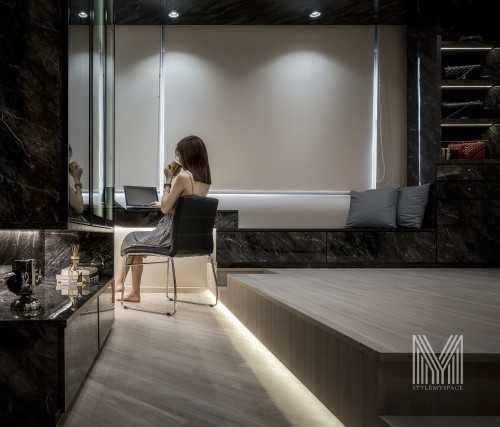 Contemporary at INGGU ROAD
