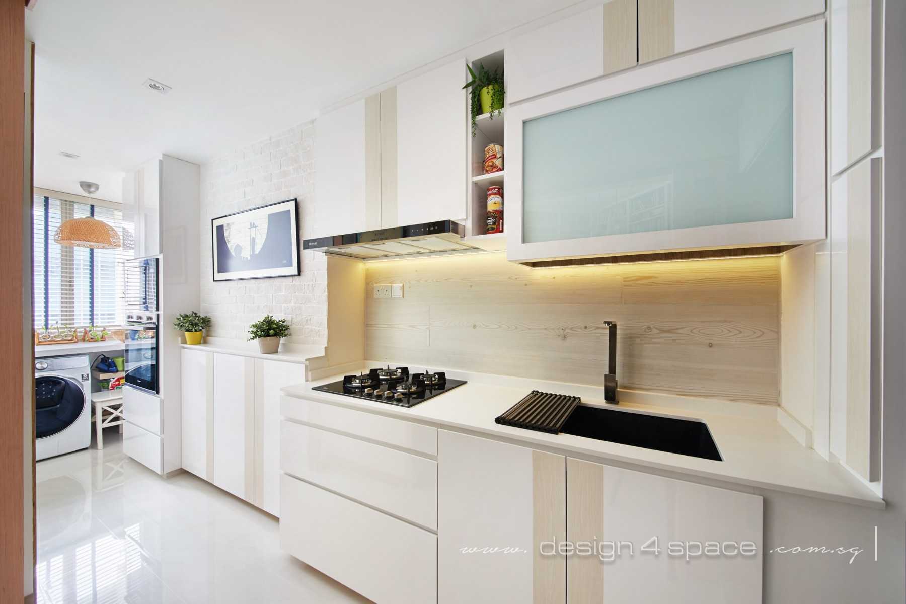 Asian Kitchen with Homogeneous Tiles and Granite Floor