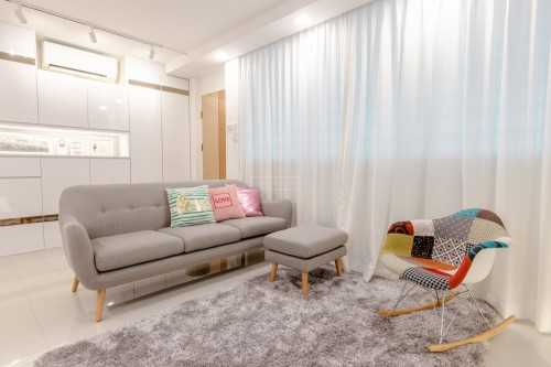 Contemporary Living Room at 122 Bishan St 12