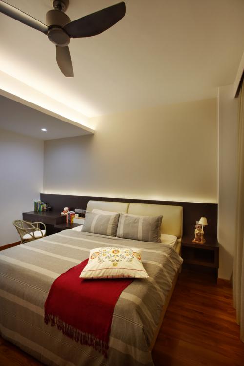 Contemporary Bedroom at LUXUS HILL